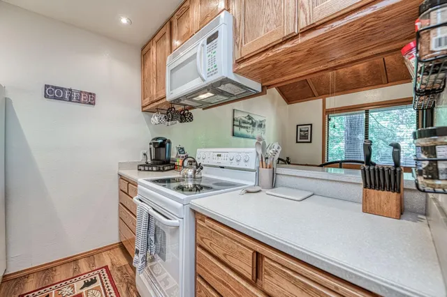 $259,000 | 40904 Mill Run Lane, Unit 60, Shaver Lake, CA 93664