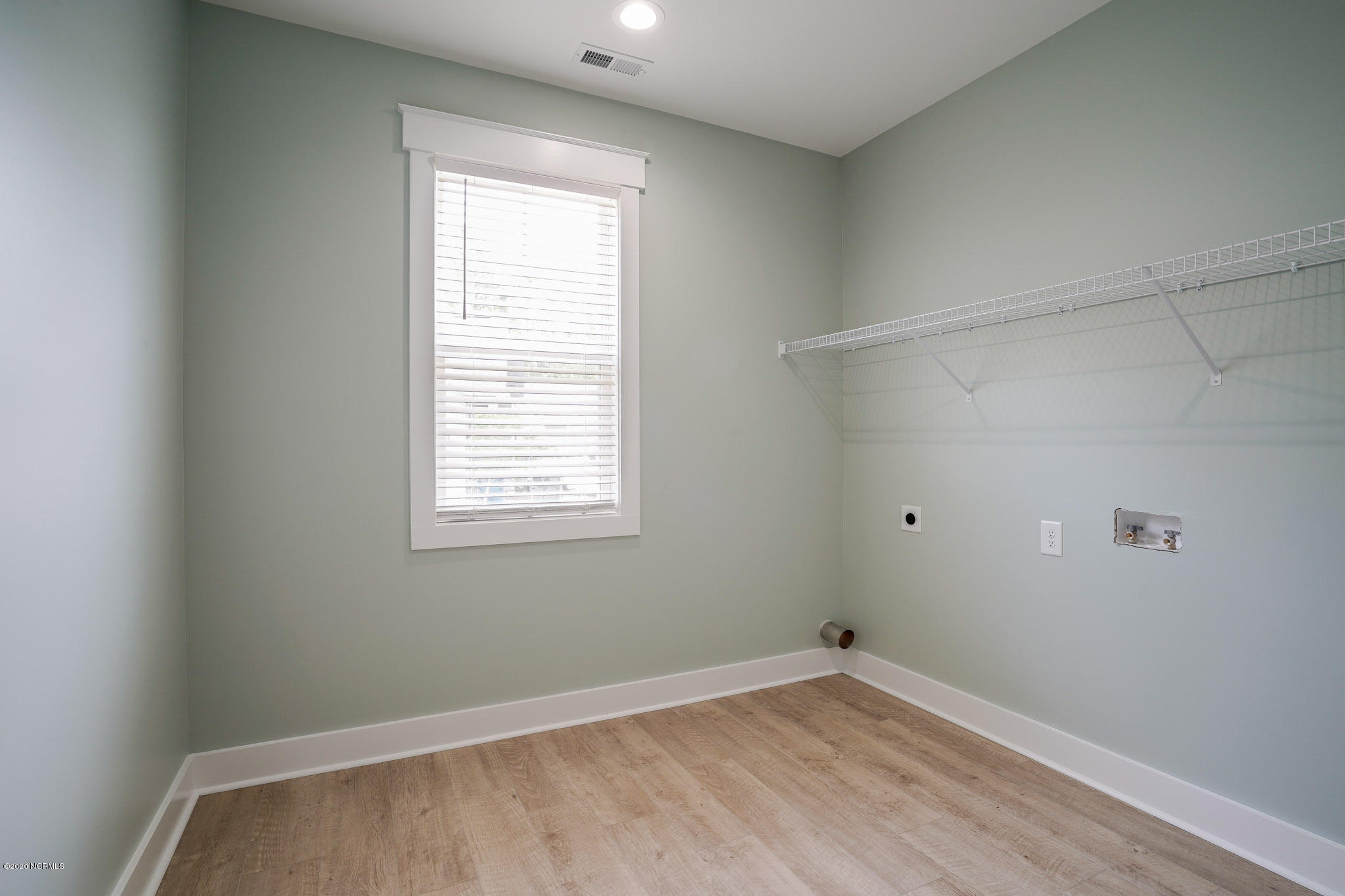 117 Holland Farm Road Cedar Point, NC 28584 - Photo 24 of 30 117 Holland Farm Laundry room2