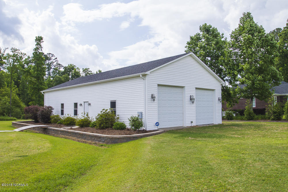 300 Briary Run Road Kinston, NC 28501 - Photo 74 of 79 garage