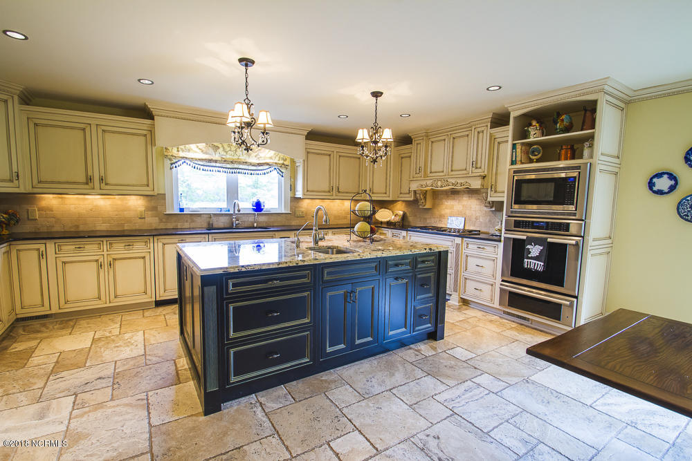 300 Briary Run Road Kinston, NC 28501 - Photo 8 of 79 BP__3982