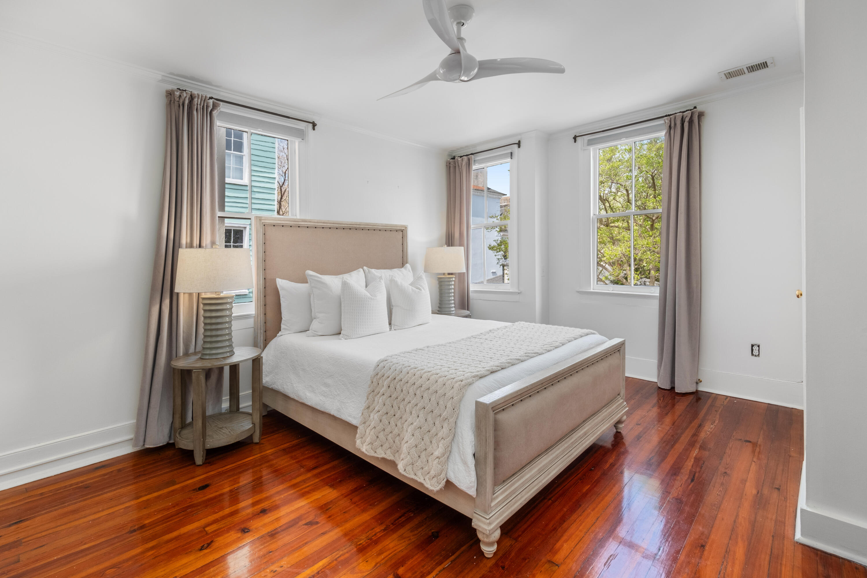 87 Tradd Street Charleston, SC 29401 - Photo 39 of 50 87 Tradd St_Eterna_Media-42