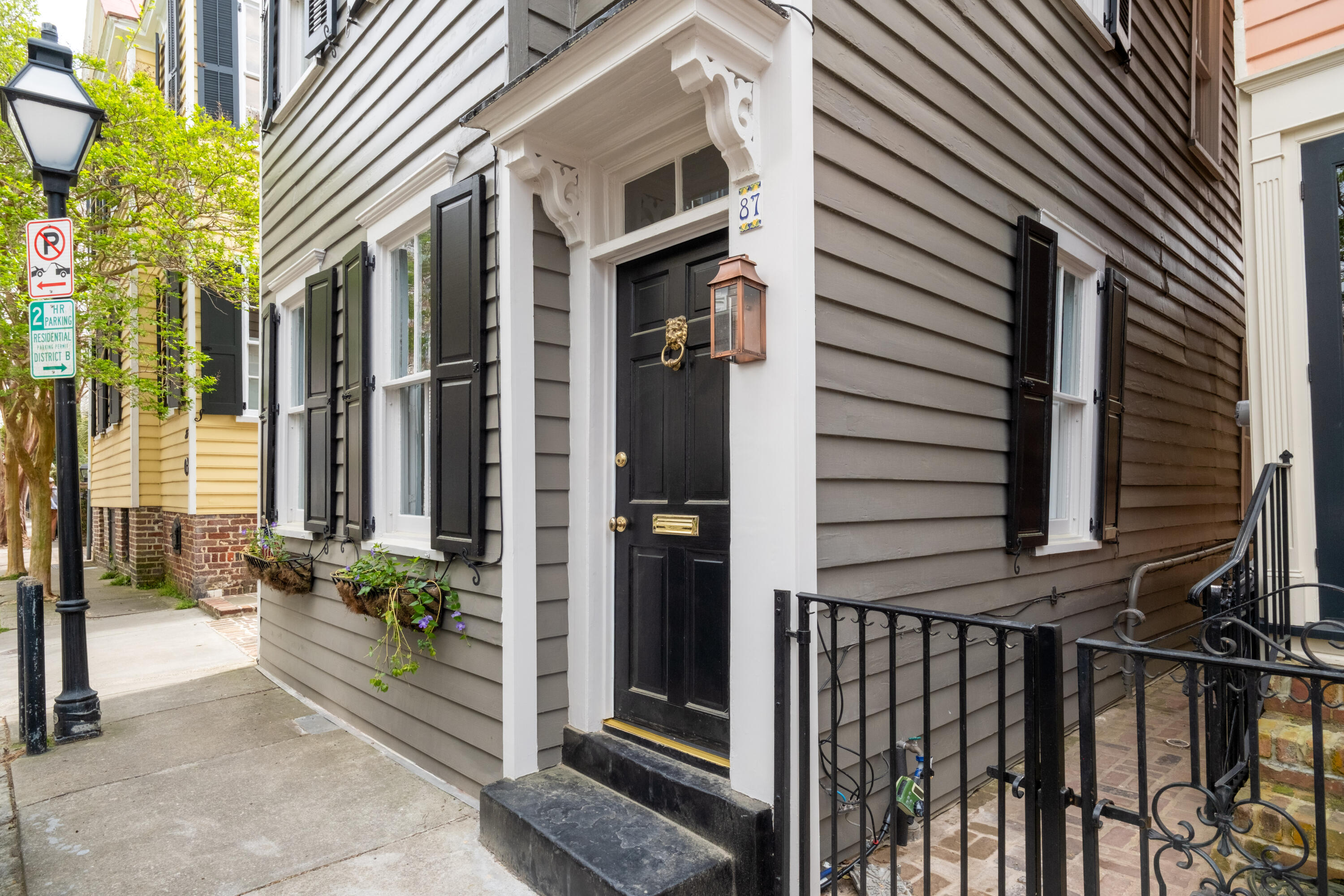 87 Tradd Street Charleston, SC 29401 - Photo 4 of 50 87 Tradd St_Eterna_Media-5