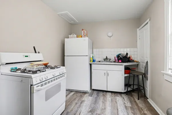 $995,000 | 1230-1246 Alpine Avenue Northwest, Grand Rapids, MI 49504