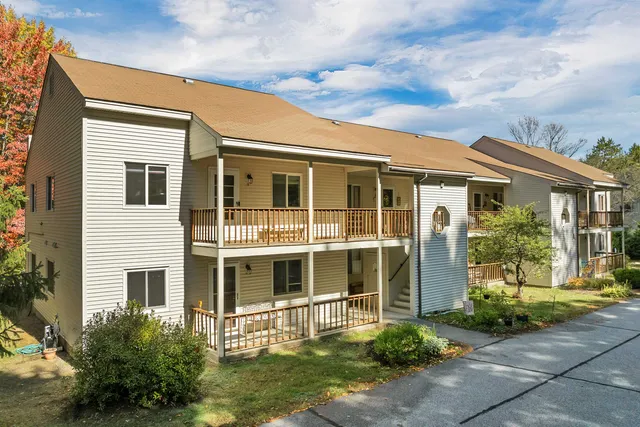 $315,000 | 42 Harmony Lane, Unit 5, Conway, NH 03813