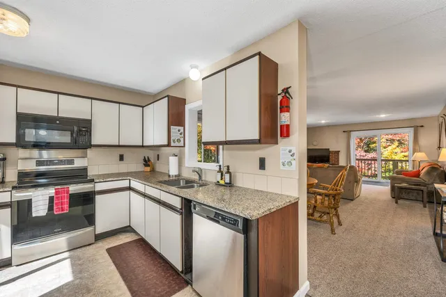 $315,000 | 42 Harmony Lane, Unit 5, Conway, NH 03813