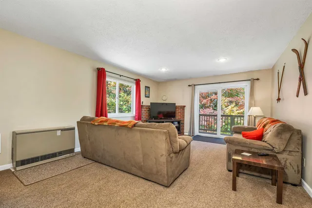 $315,000 | 42 Harmony Lane, Unit 5, Conway, NH 03813