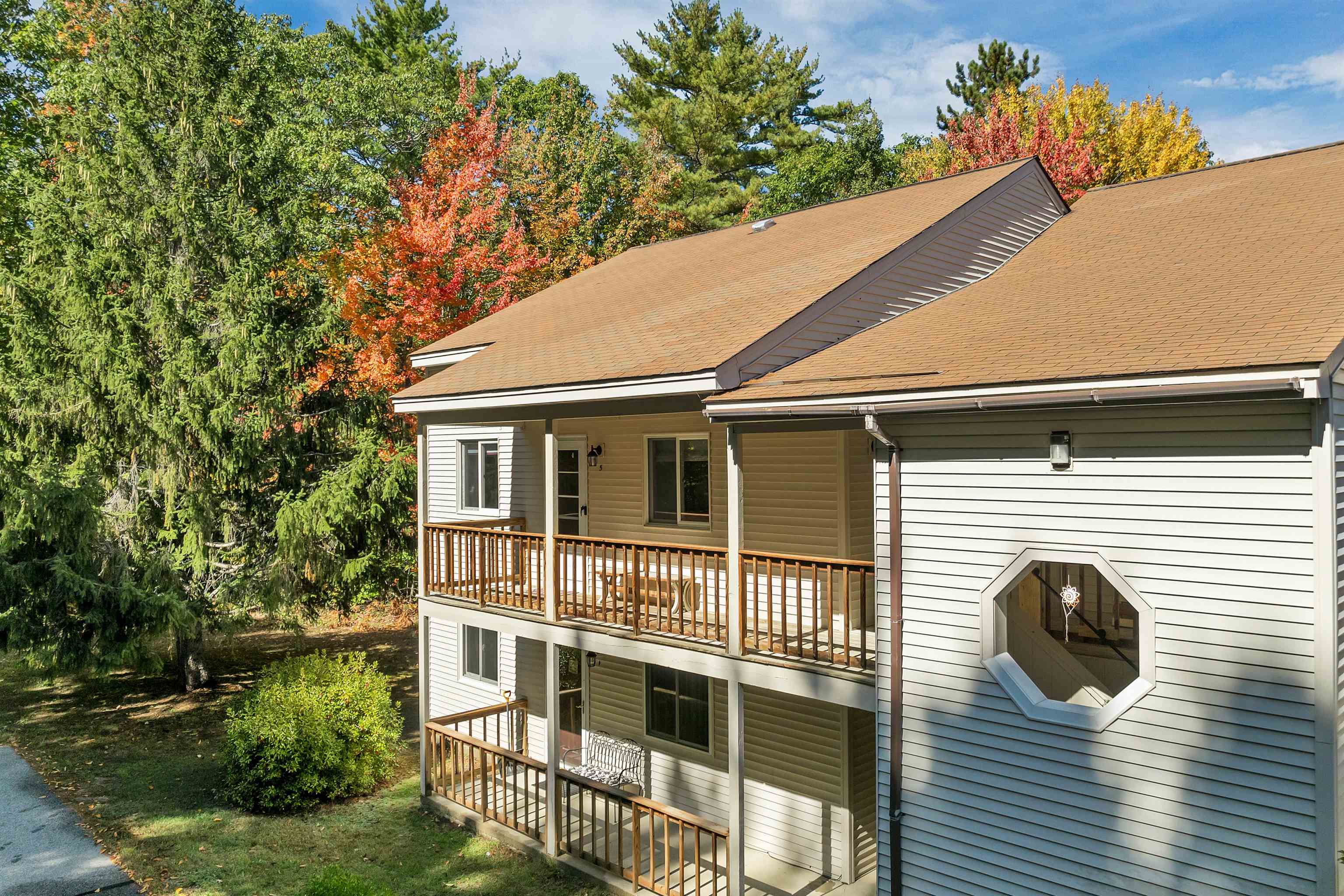 42 Harmony Lane, Unit 5 Conway, NH 03813 - Photo 3 of 46