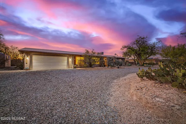 $495,000 | 6851 North Machiavelli Way, Tucson, AZ 85741