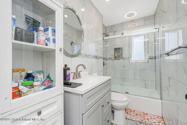 $789,900 | 330 Virginia Avenue | Rosebank