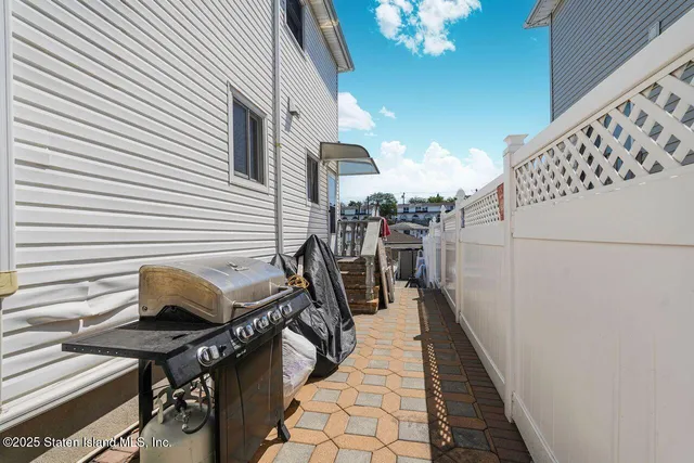 $789,900 | 330 Virginia Avenue | Rosebank