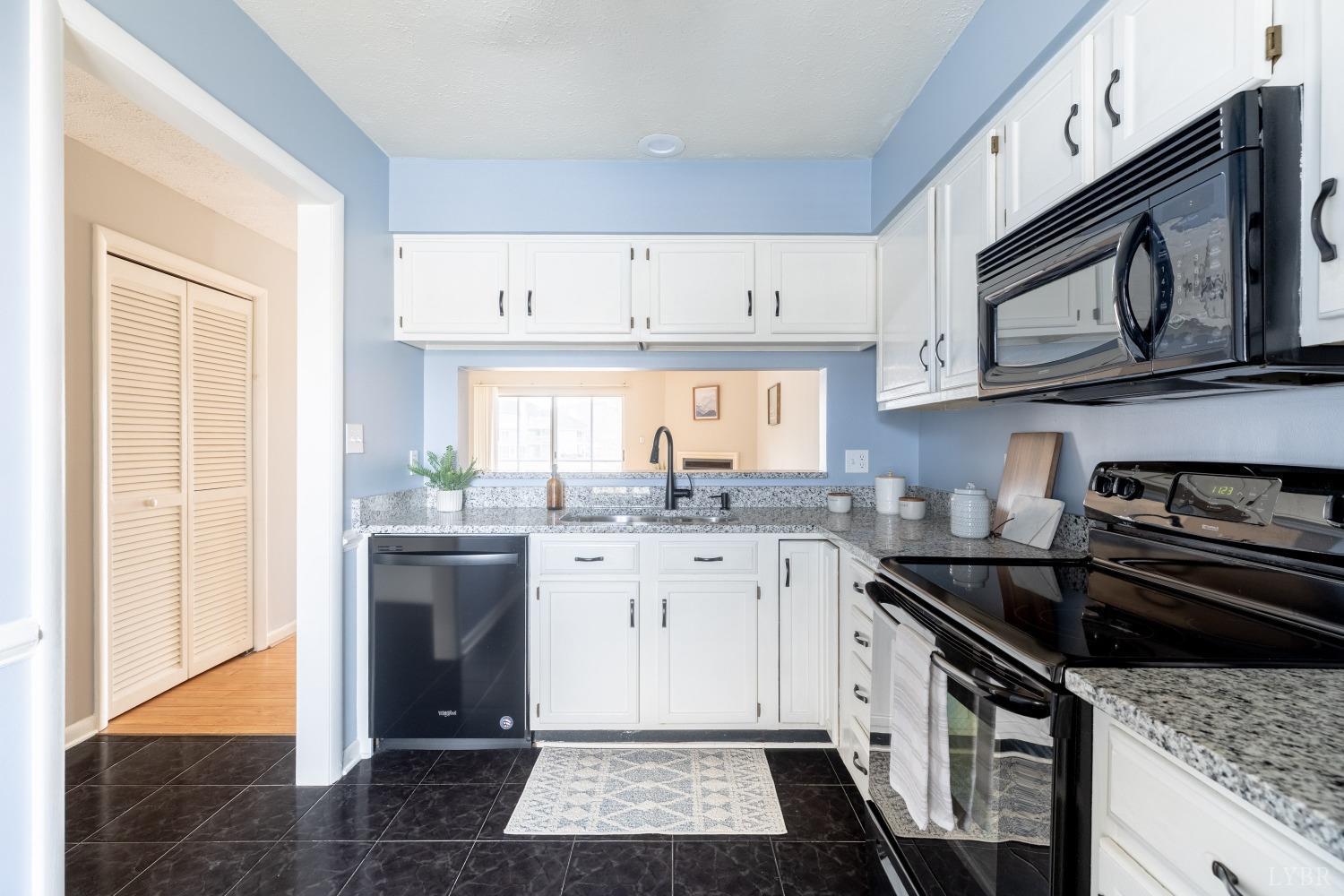 3122 Spinnaker Point Forest, VA 24551 - Photo 16 of 46