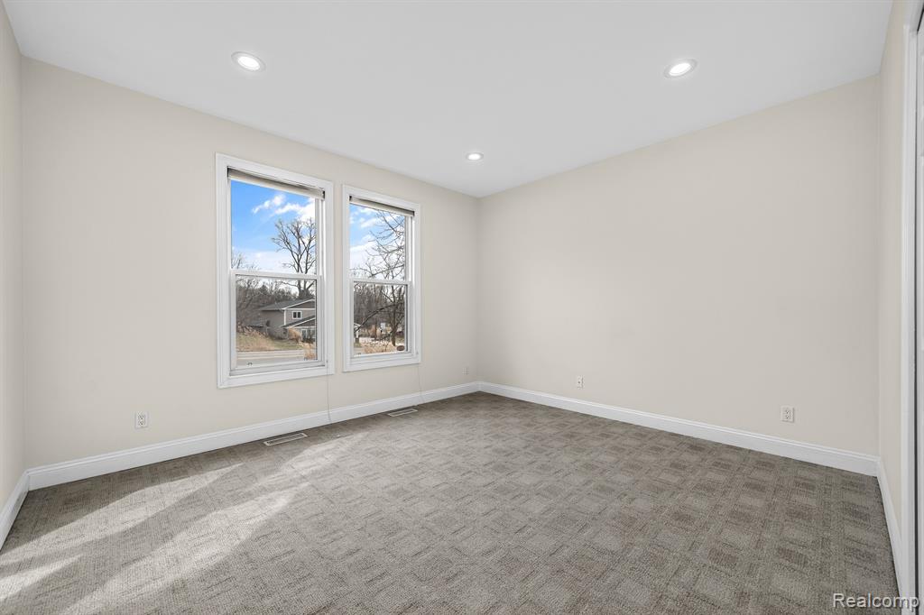 25977 Power Road Farmington, MI 48336 - Photo 15 of 35