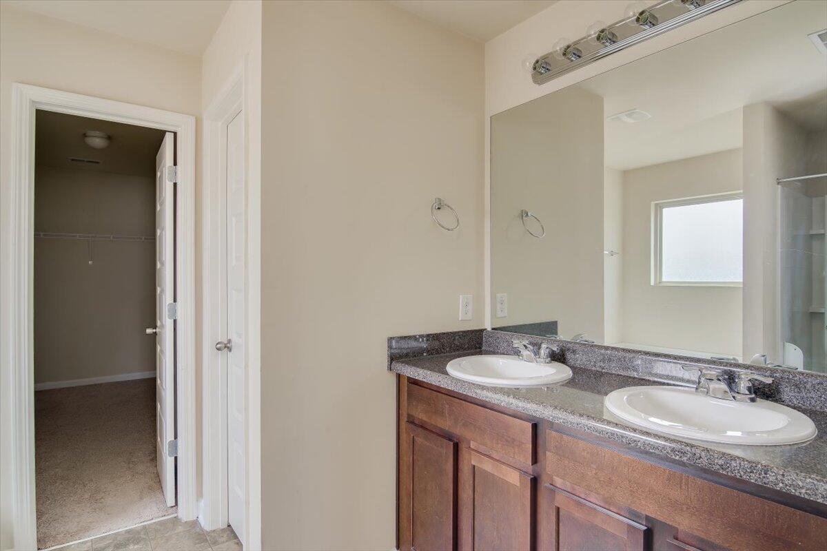 227 Sims Court Augusta, GA 30909 - Photo 20 of 46 Primary on Suiite bathroom with double sinks