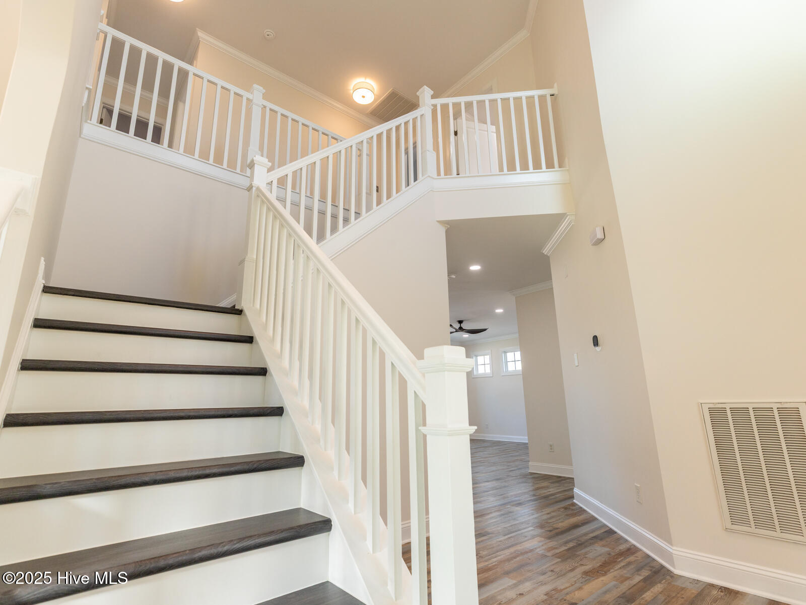211 Cheswick Drive Holly Ridge, NC 28445 - Photo 29 of 65 Stairway