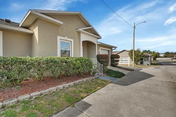 $190,000 | 226 Pine Bluff Avenue, Unit 69, DeLand, FL 32724