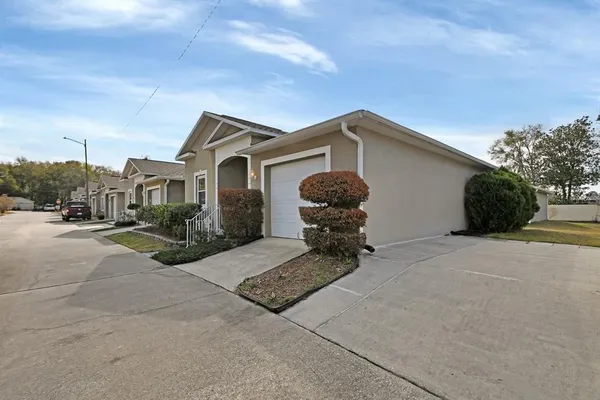 $190,000 | 226 Pine Bluff Avenue, Unit 69, DeLand, FL 32724