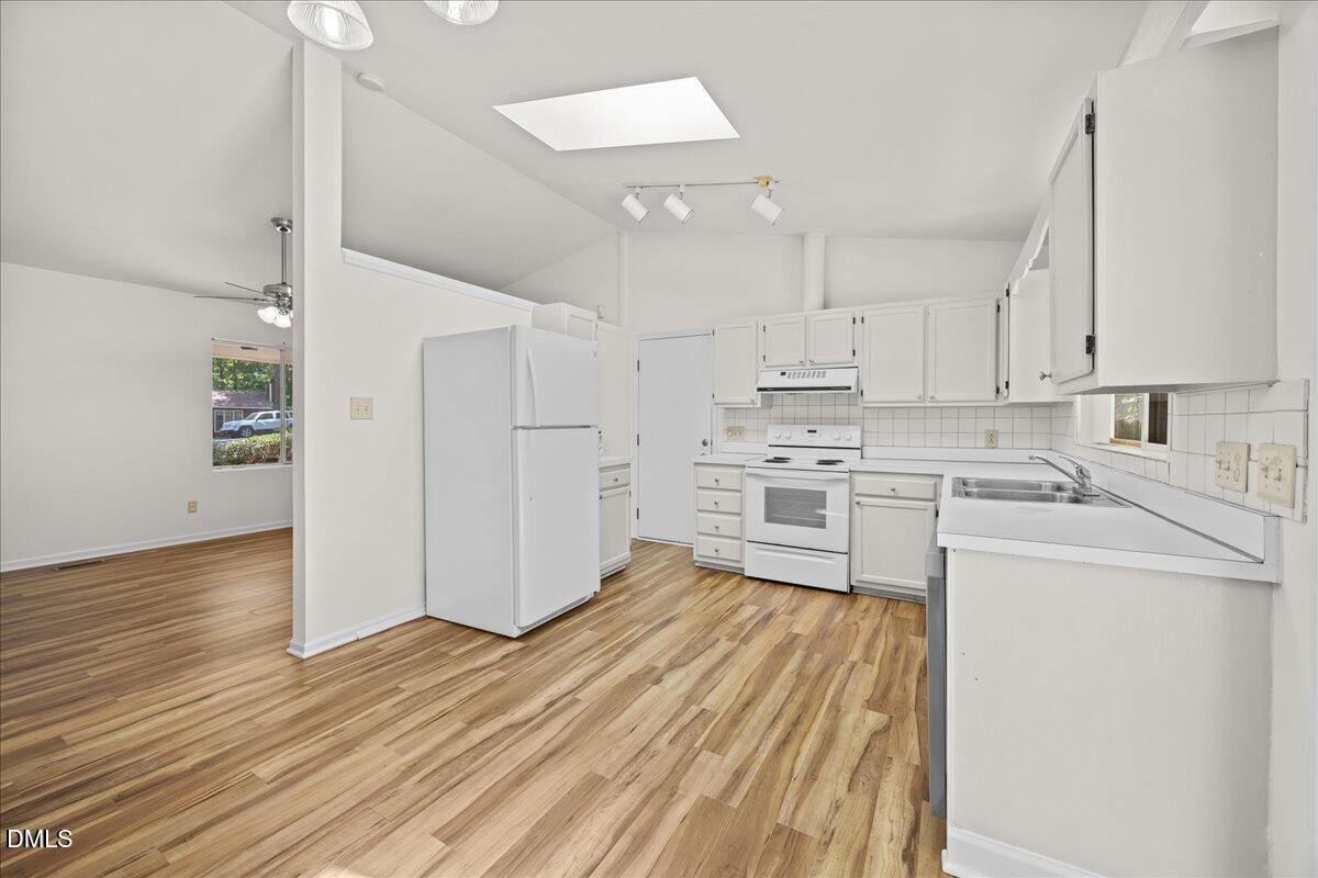 3312 Bearskin Court Raleigh, NC 27606 - Photo 9 of 37 11-2A1A5696