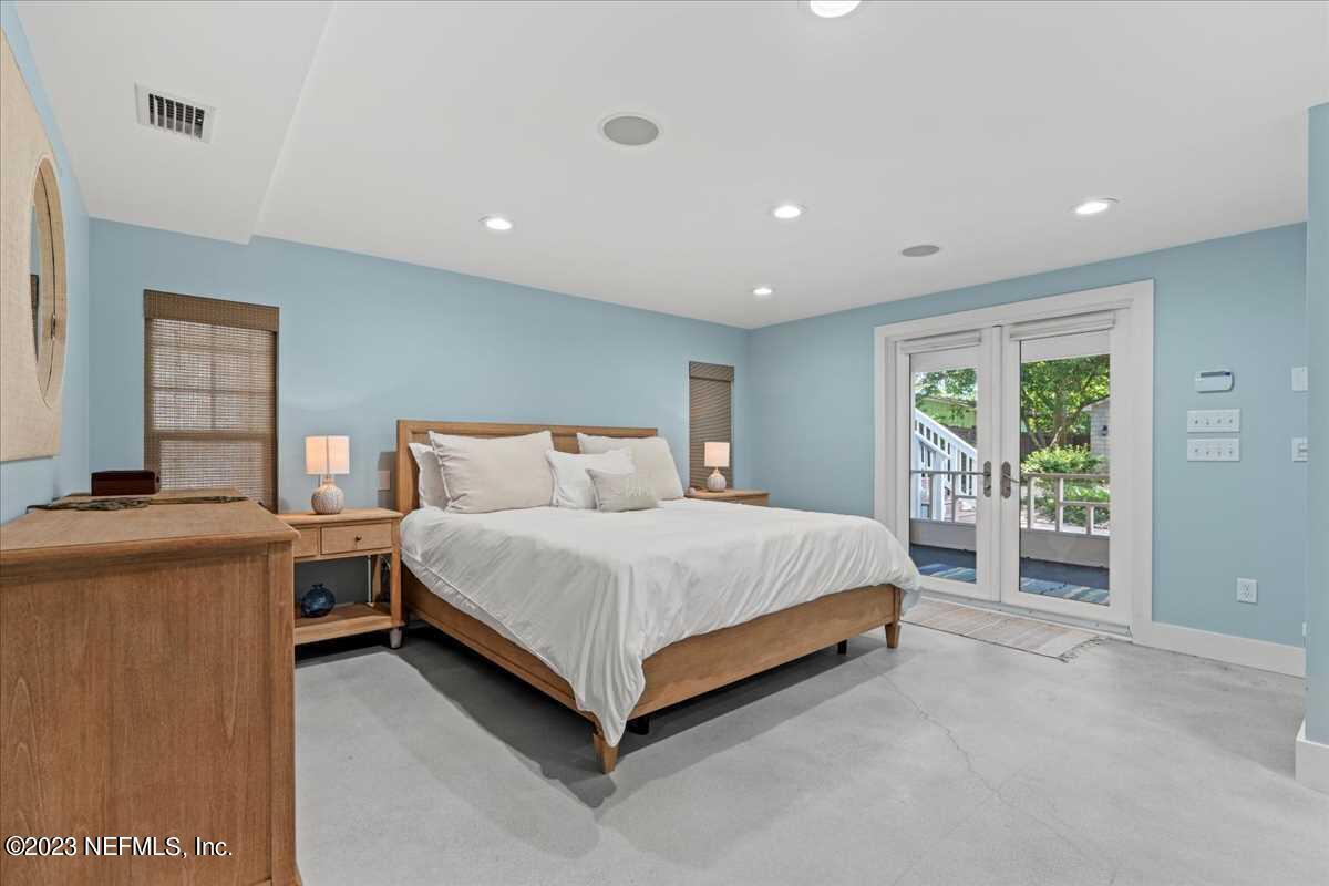 324 7th Street Atlantic Beach, FL 32233 - Photo 24 of 38 24-Primary Bedroom