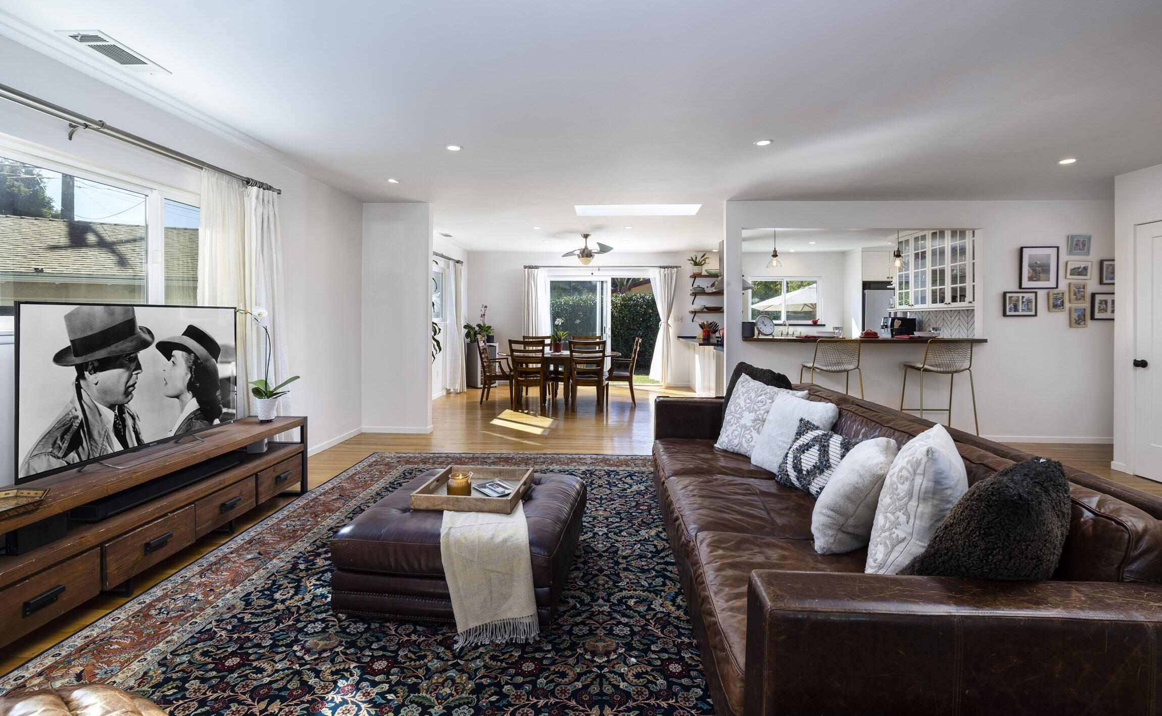 959 Barcelona Drive Santa Barbara, CA 93105 - Photo 14 of 24 a living room with furniture and a couch