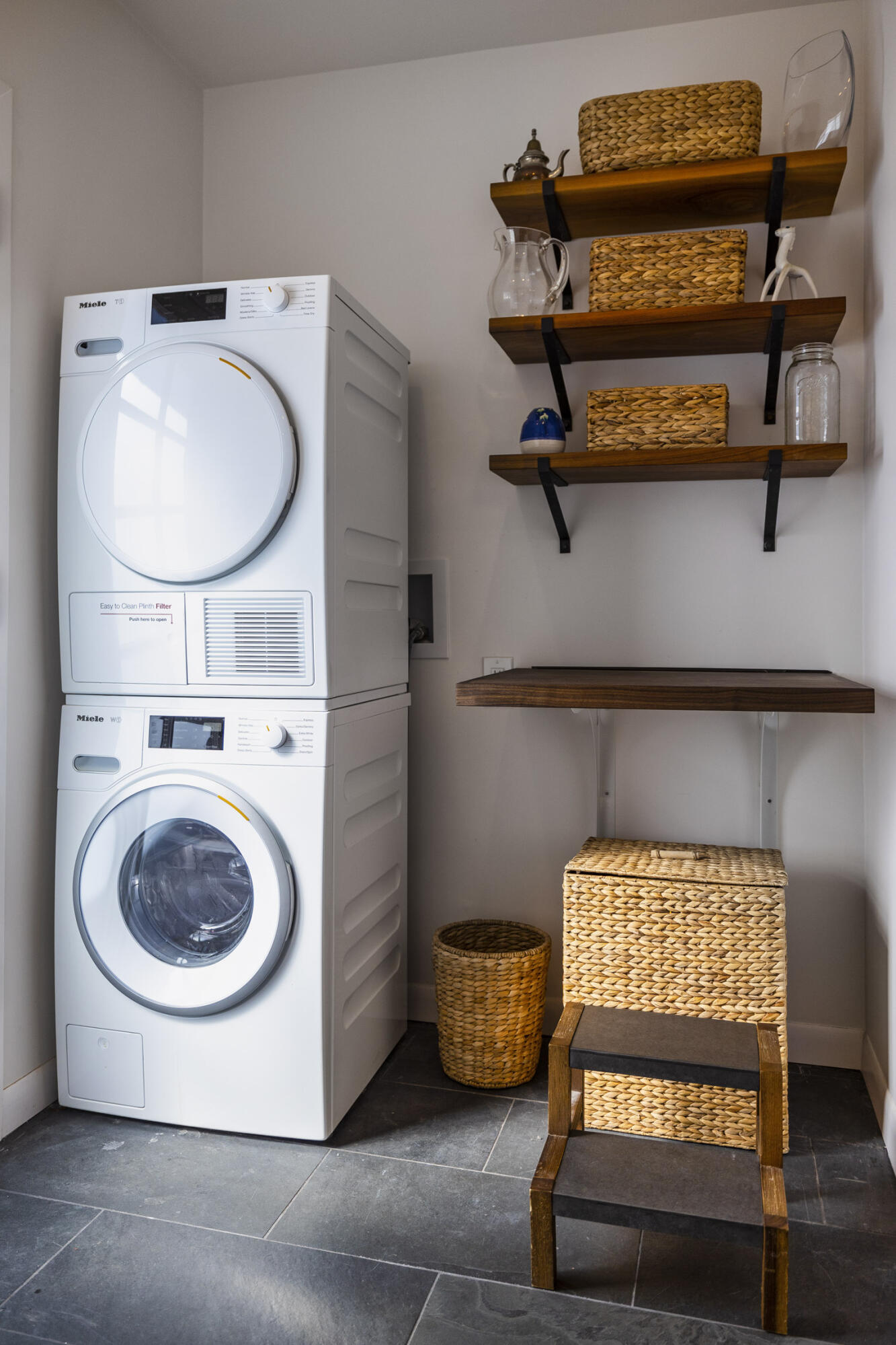 959 Barcelona Drive Santa Barbara, CA 93105 - Photo 24 of 24 a utility room with dryer and washer