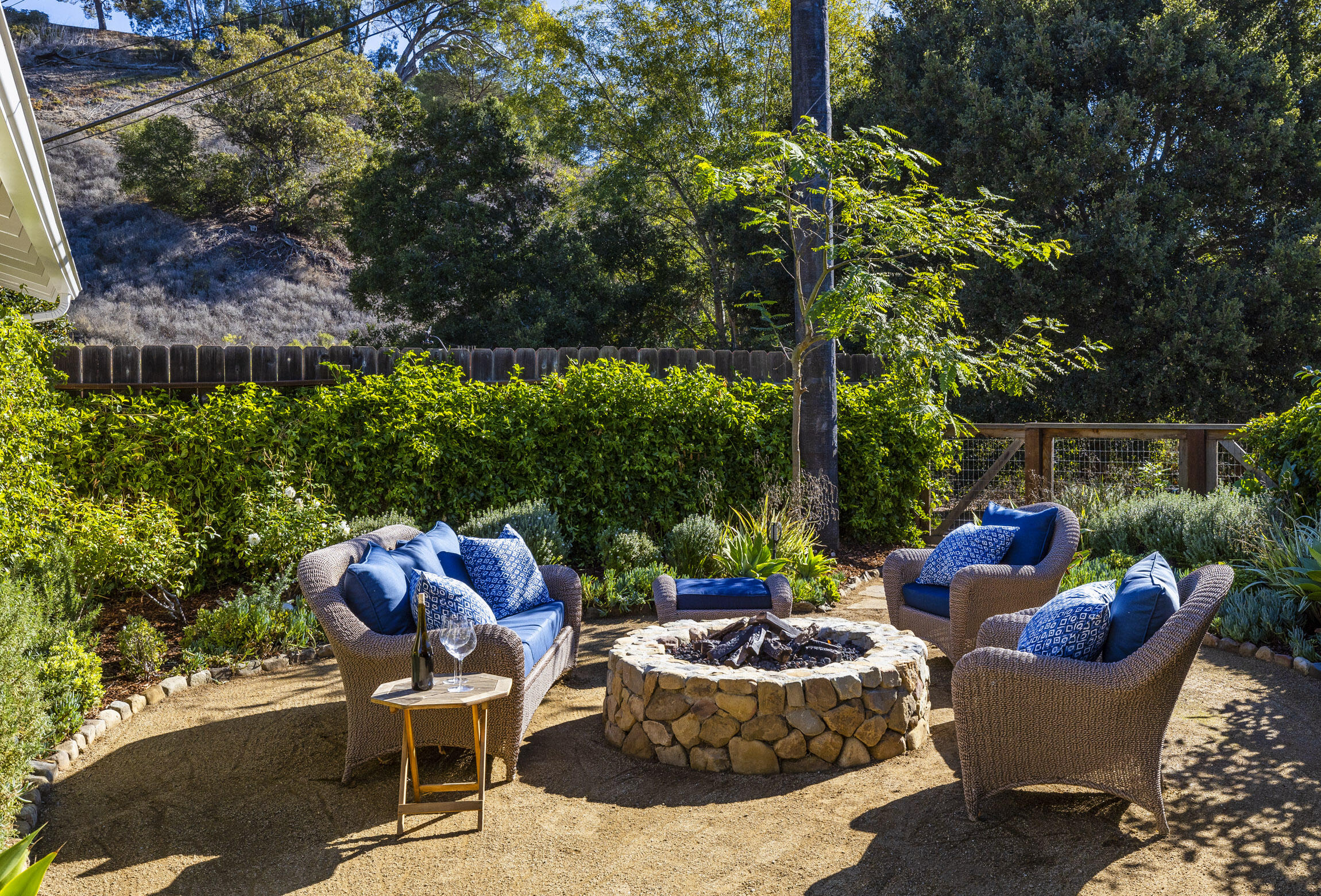 959 Barcelona Drive Santa Barbara, CA 93105 - Photo 9 of 24