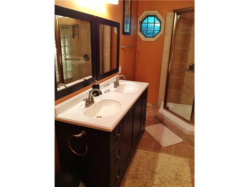 10155 Thompson Road Indianapolis, IN 46239 - Photo 20 of 24 Gallery Image 20