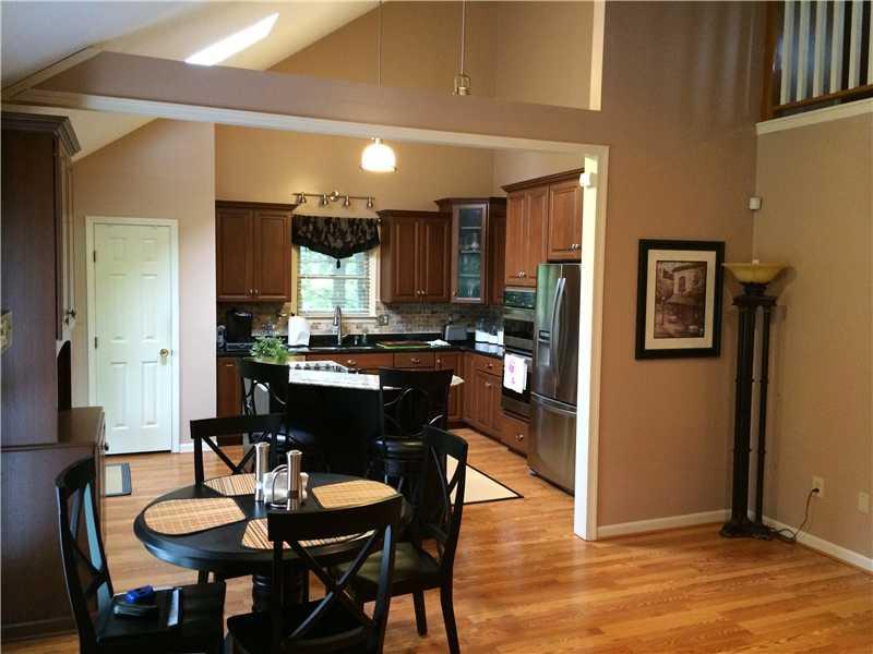 10155 Thompson Road Indianapolis, IN 46239 - Photo 5 of 24 Gallery Image 5