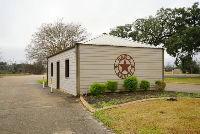 $60,000 | 808 Chuckwagon Trail, Angleton, TX 77515