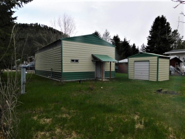 3799 Mark Road Loon Lake, WA 99148 - Photo 3 of 17 Gallery Image 3