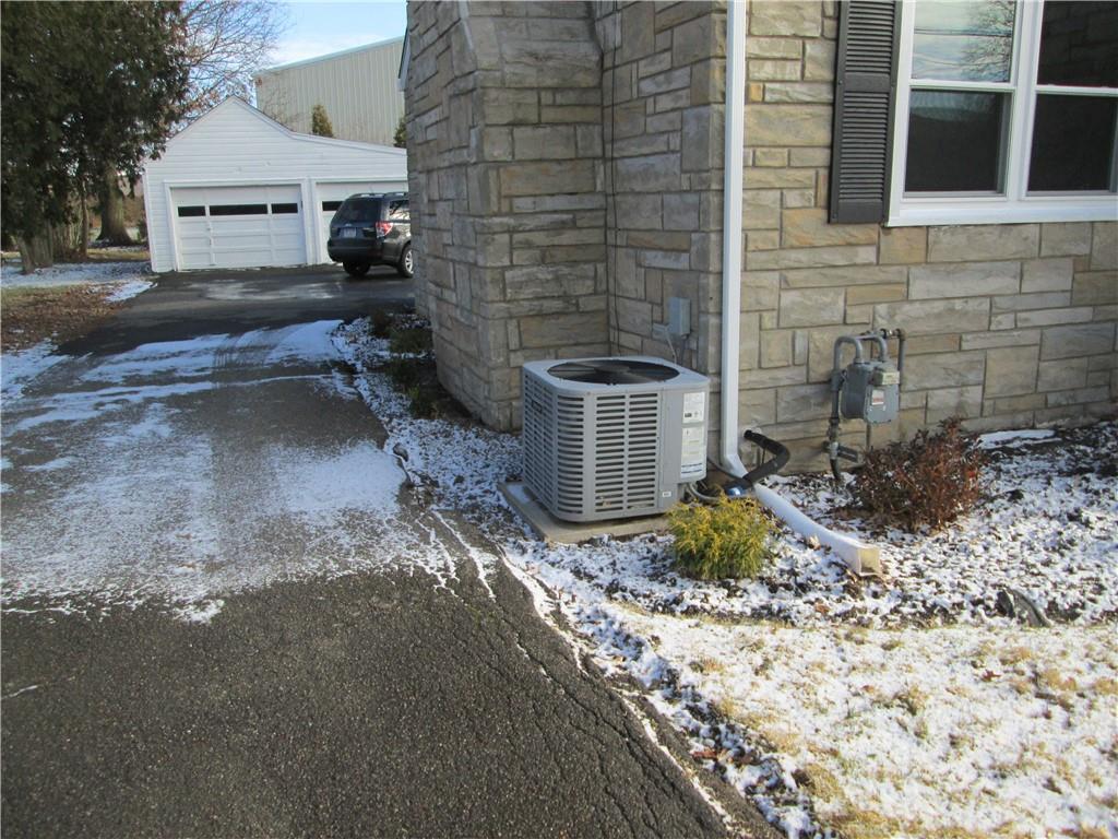 648 Shenango Road Beaver Falls, PA 15010 - Photo 6 of 30 Gallery Image 6