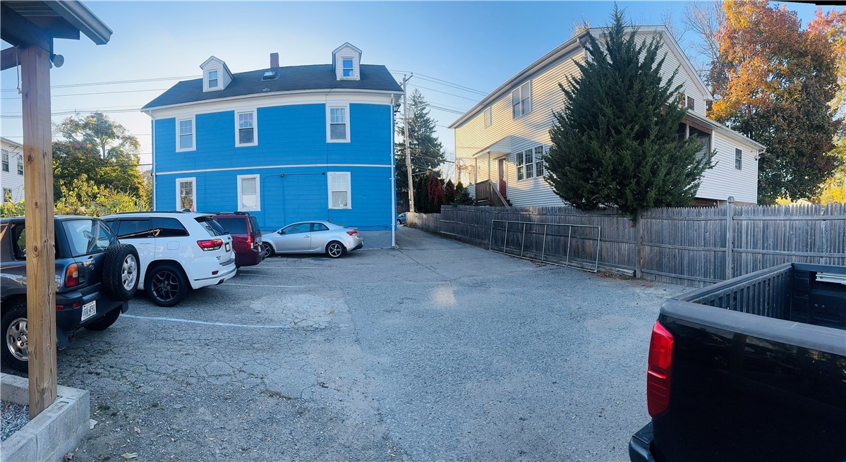 329 Killingly Street Providence, RI 02909 - Photo 6 of 6