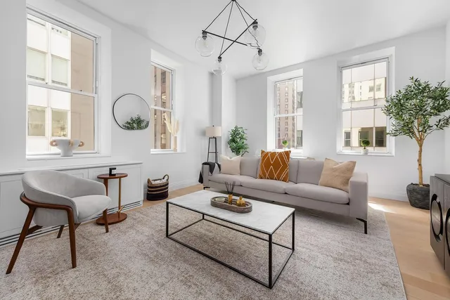 $1,995,000 | 1 Wall Street, Unit 713 | Financial District