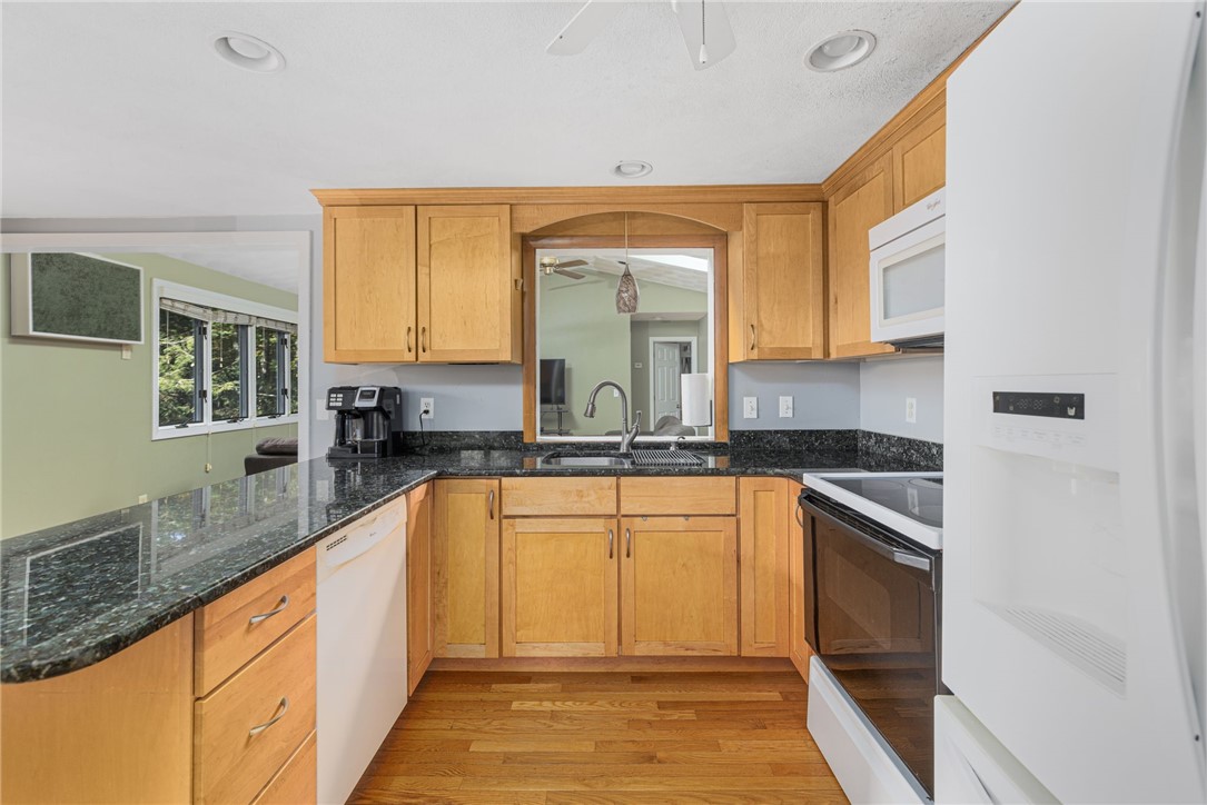 485 Snake Hill Road Glocester, RI 02857 - Photo 13 of 50