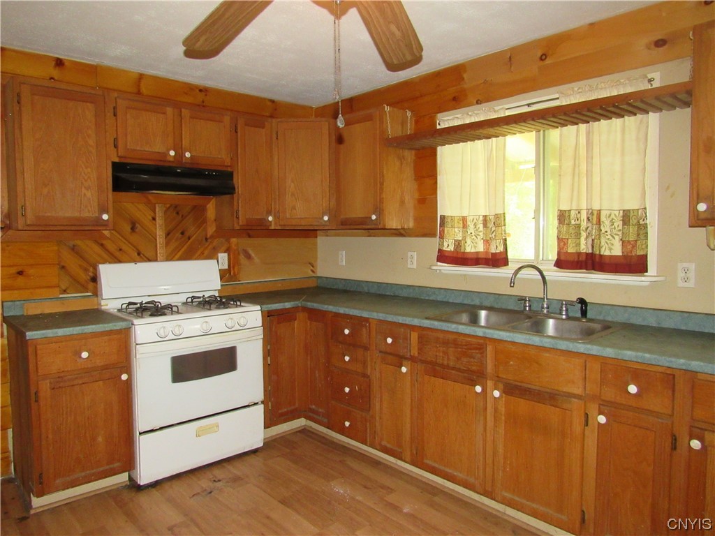 246 Main Street Edwards, NY 13635 - Photo 5 of 15