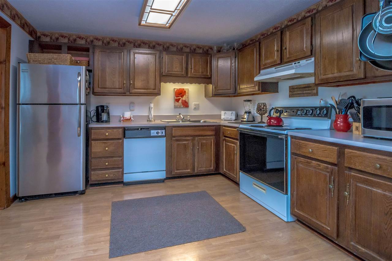 123 Stonehurst Manor Road, Unit 17A Conway, NH 03860 - Photo 3 of 23