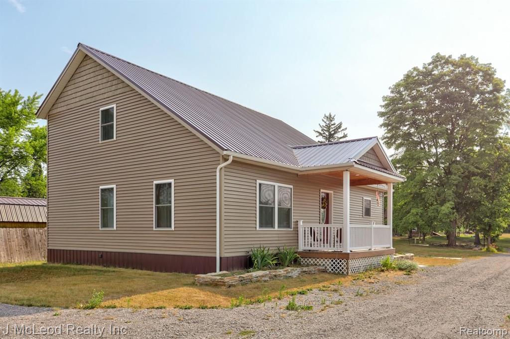 8260 Ellis Road Millington, MI 48746 - Photo 6 of 49