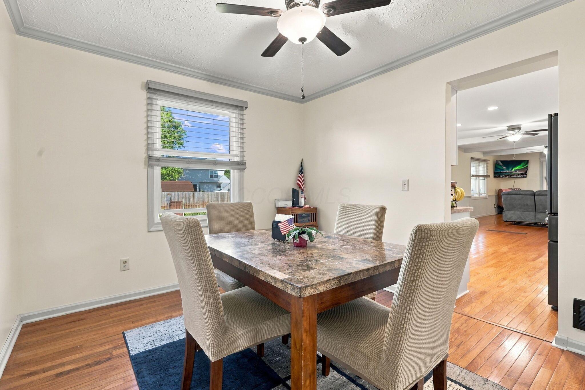 609 Grist Run Road Westerville, OH 43082 - Photo 16 of 39 Dining Room