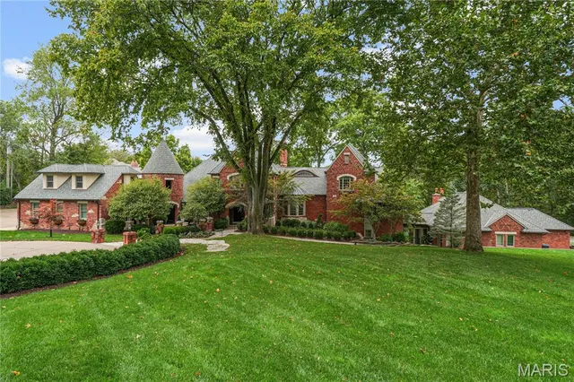 $4,449,000 | 1359 South Mason Road, St. Louis, MO 63131