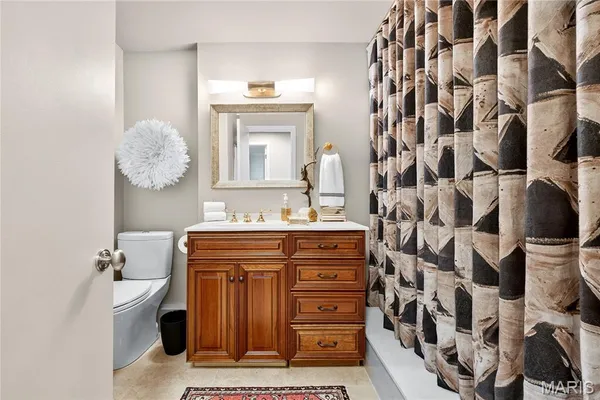 $4,449,000 | 1359 South Mason Road, St. Louis, MO 63131