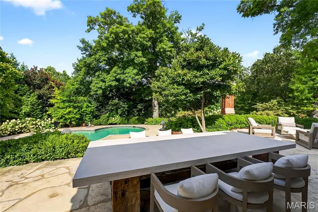 $4,449,000 | 1359 South Mason Road, St. Louis, MO 63131