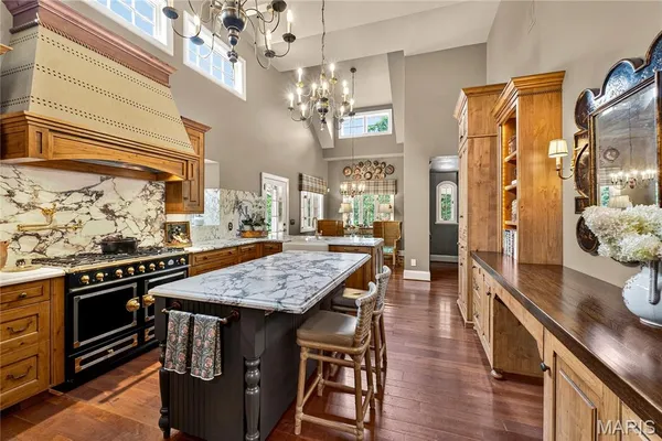 $4,449,000 | 1359 South Mason Road, St. Louis, MO 63131
