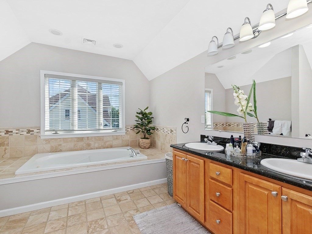 9 Pine Street Peabody, MA 01960 - Photo 17 of 25