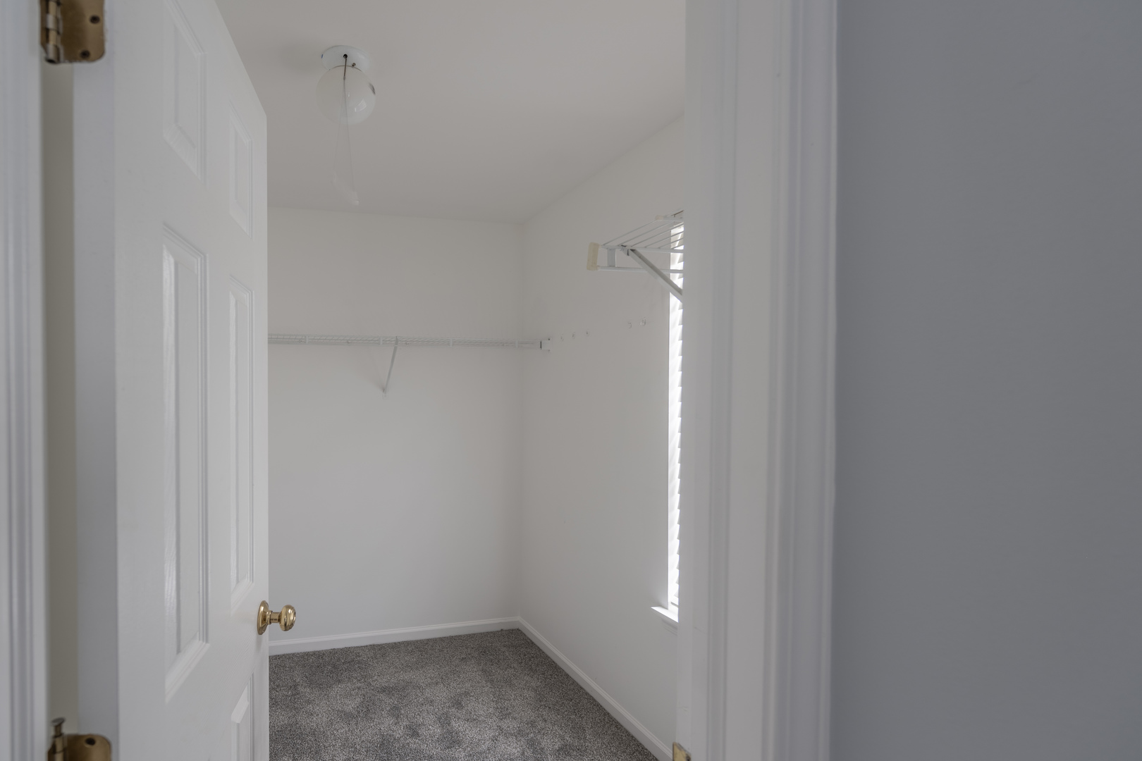 2430 Courtyard Circle, Unit 6 Aurora, IL 60506 - Photo 20 of 28 a view of small space