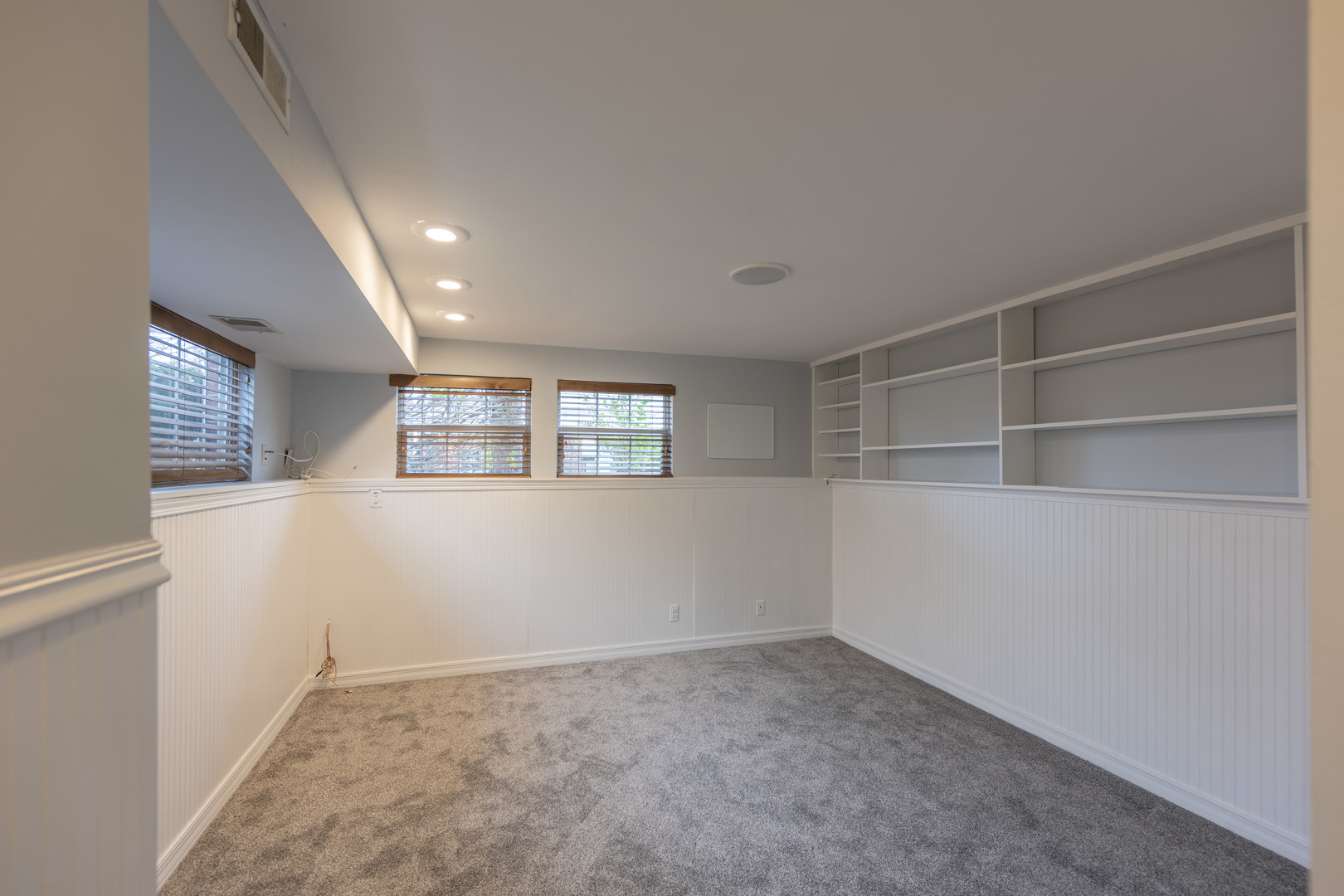 2430 Courtyard Circle, Unit 6 Aurora, IL 60506 - Photo 23 of 28 a view of an empty room with a window