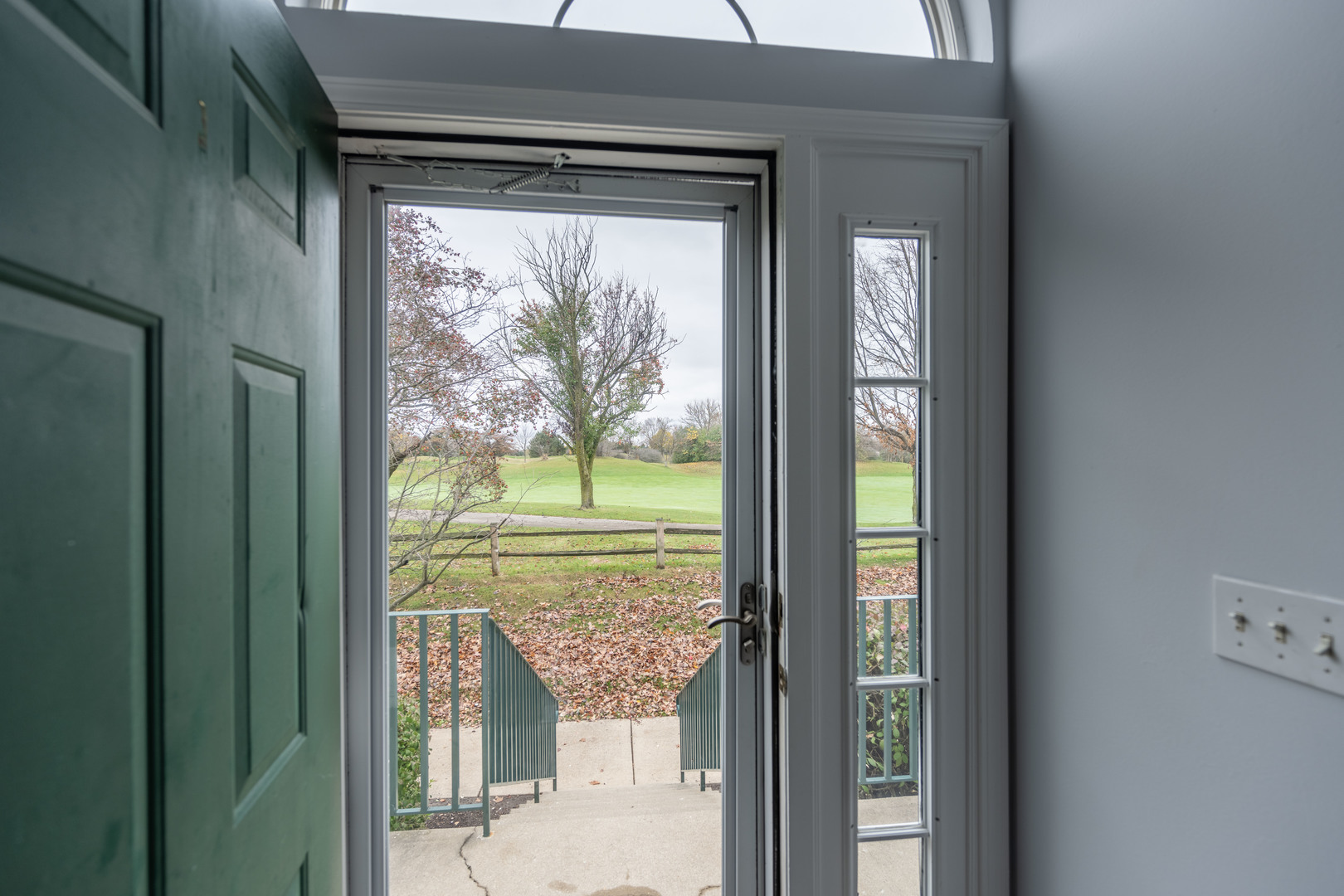 2430 Courtyard Circle, Unit 6 Aurora, IL 60506 - Photo 24 of 28 a view of an entryway