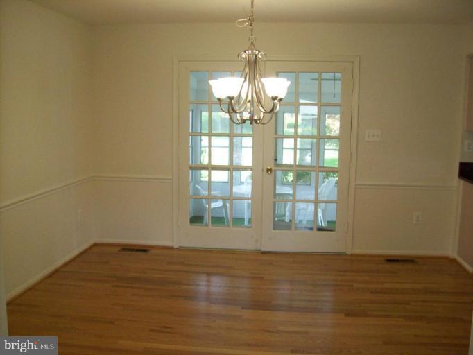 18721 Willow Grove Road Olney, MD 20832 - Photo 8 of 26 Dining Room #2