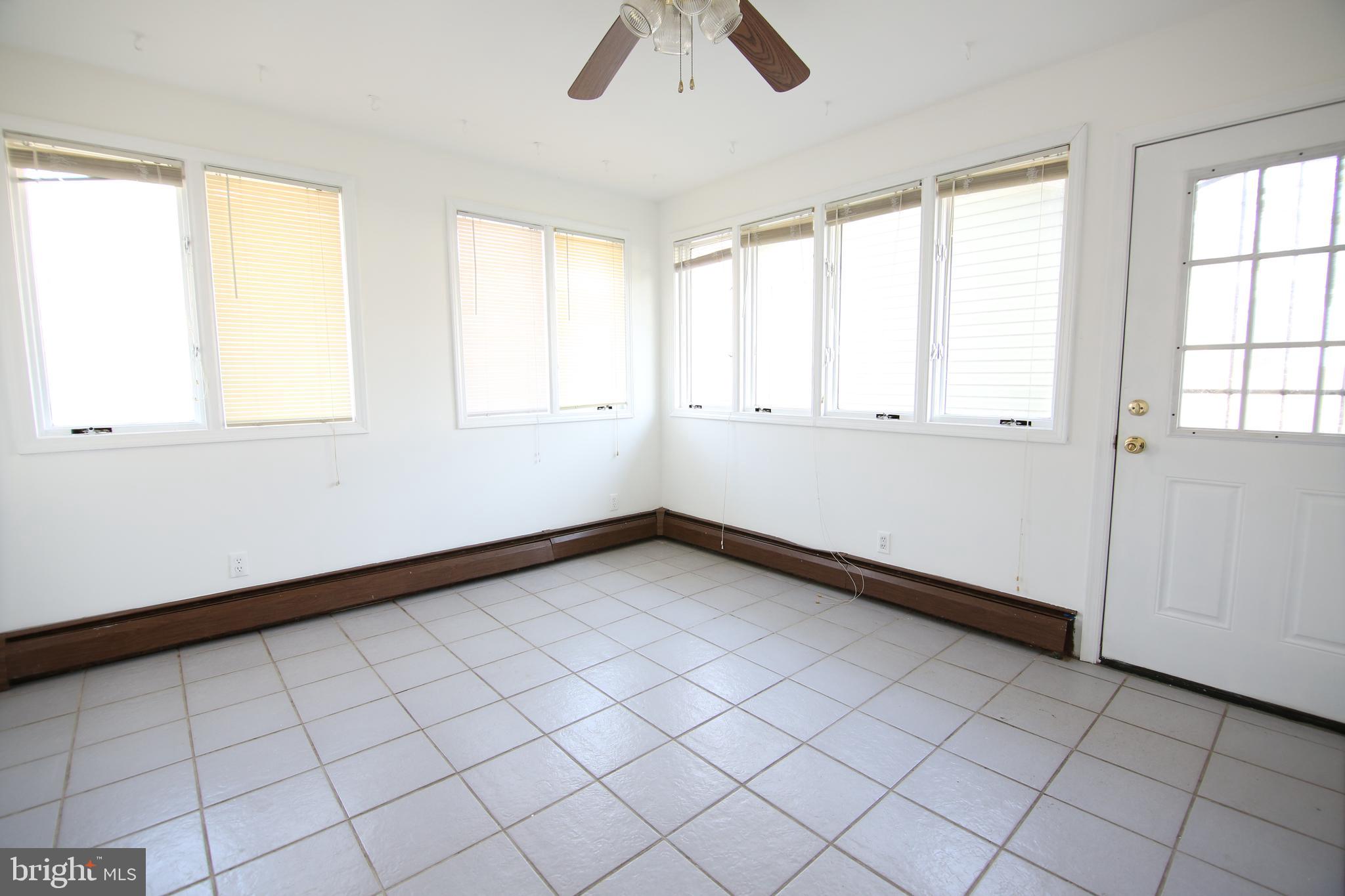 5 Inkberry Road Levittown, PA 19057 - Photo 16 of 30 Gallery Image 16