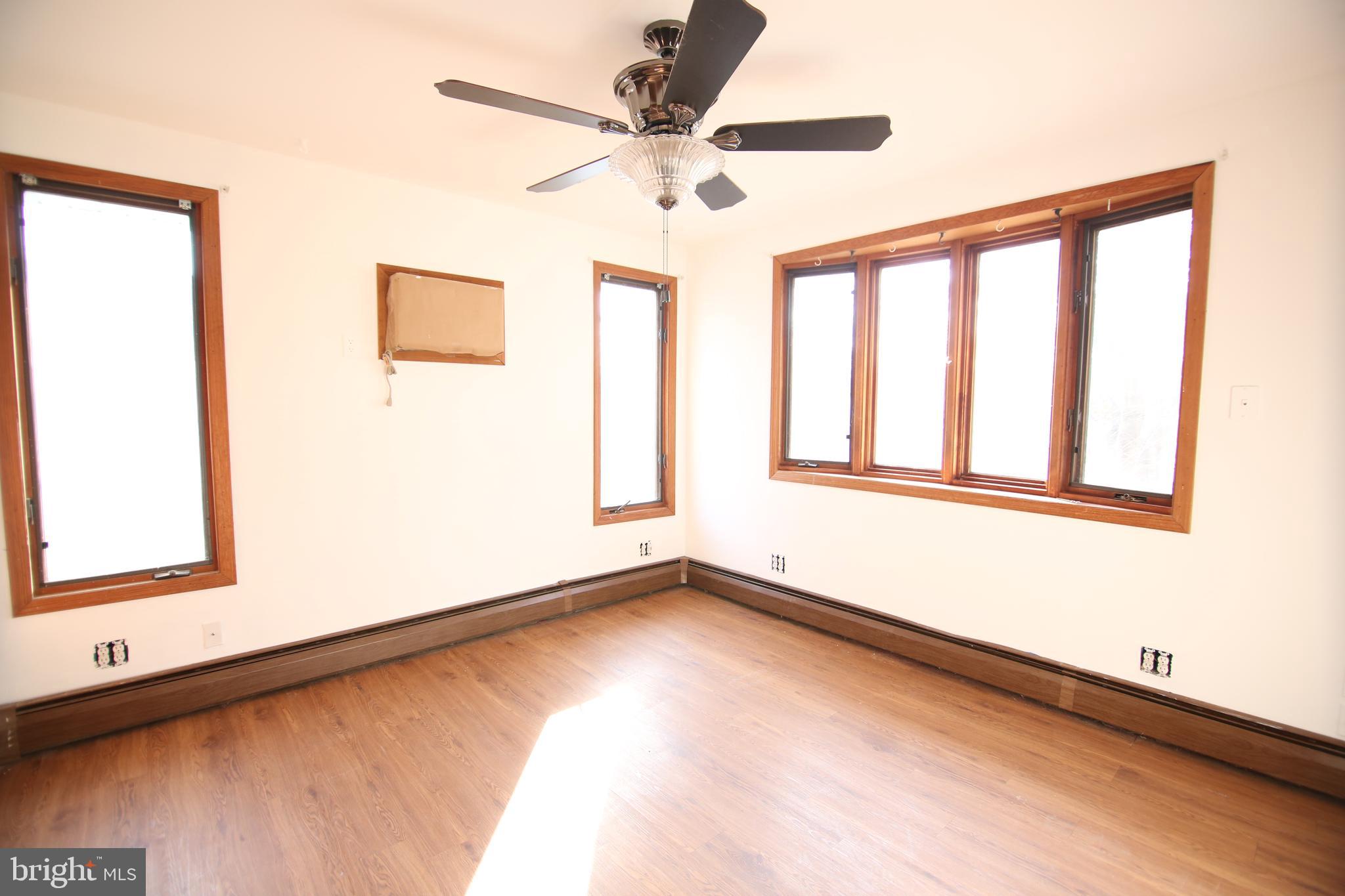 5 Inkberry Road Levittown, PA 19057 - Photo 21 of 30 Gallery Image 21