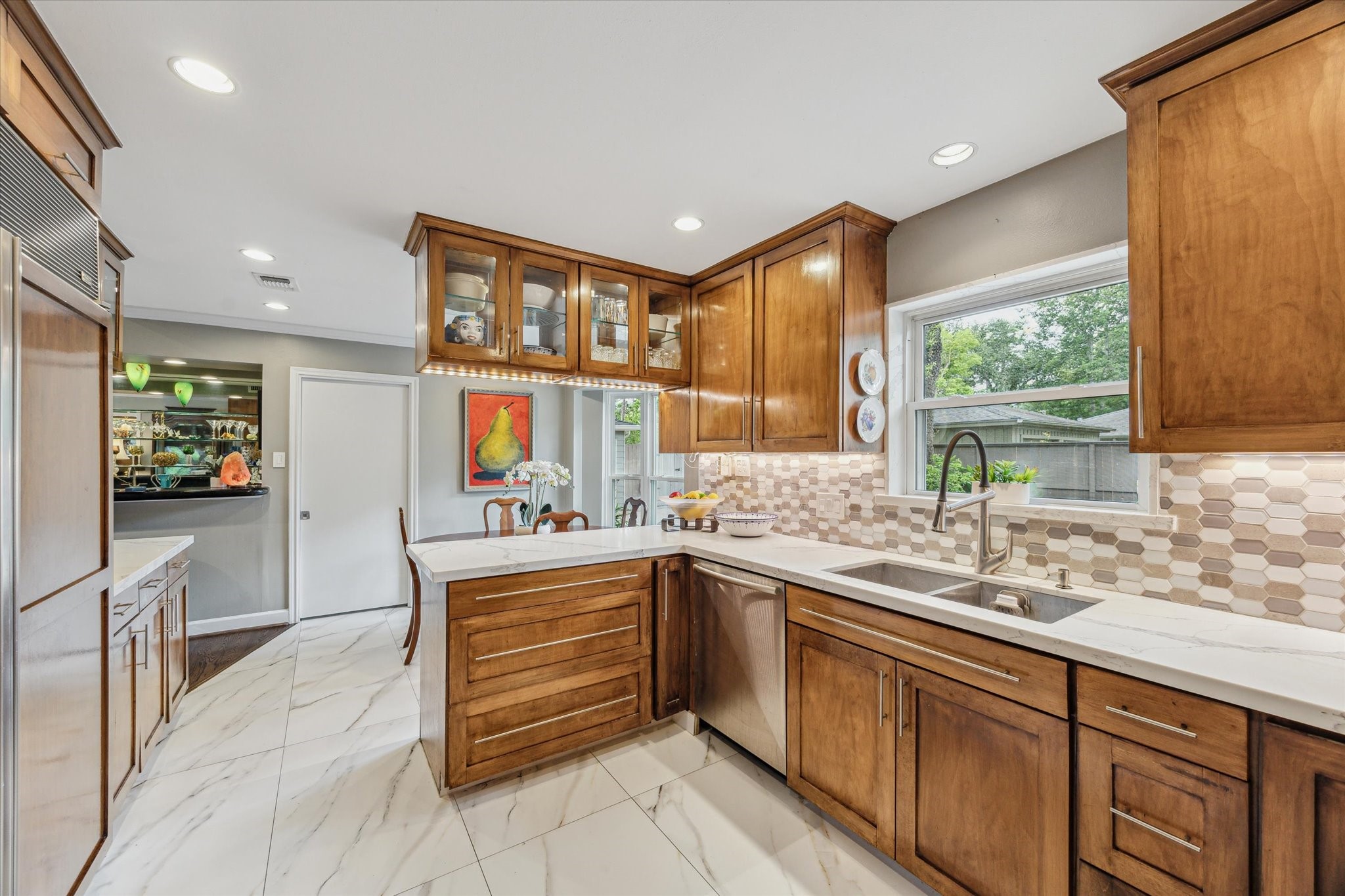 9006 Bonhomme Road Houston, TX 77074 - Photo 8 of 23