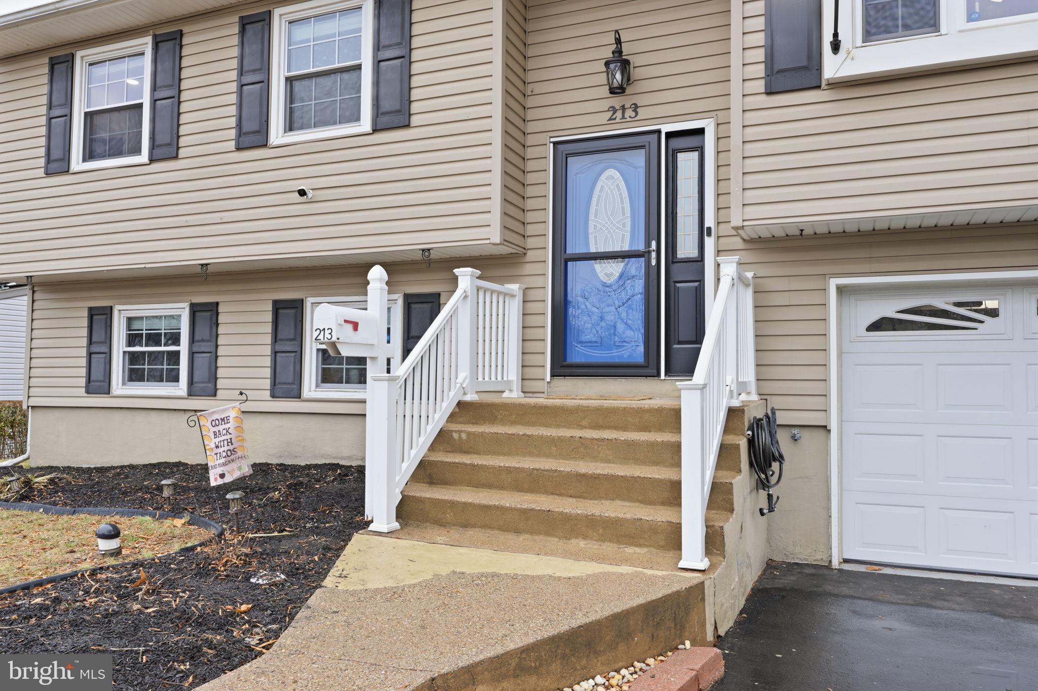 213 Welsford Road Fairless Hills, PA 19030 - Photo 2 of 39 welcoming entrance